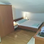 Emi * Tučepi