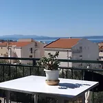 Emi Διαμέρισμα