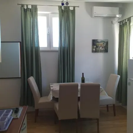 Apartmán Emi