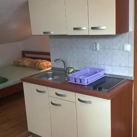 Emi Apartmán Tučepi