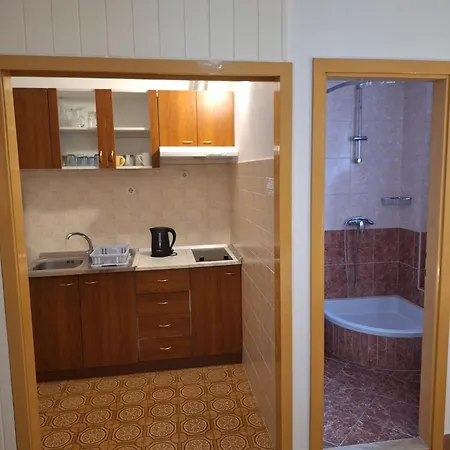 Emi Apartmán Tučepi