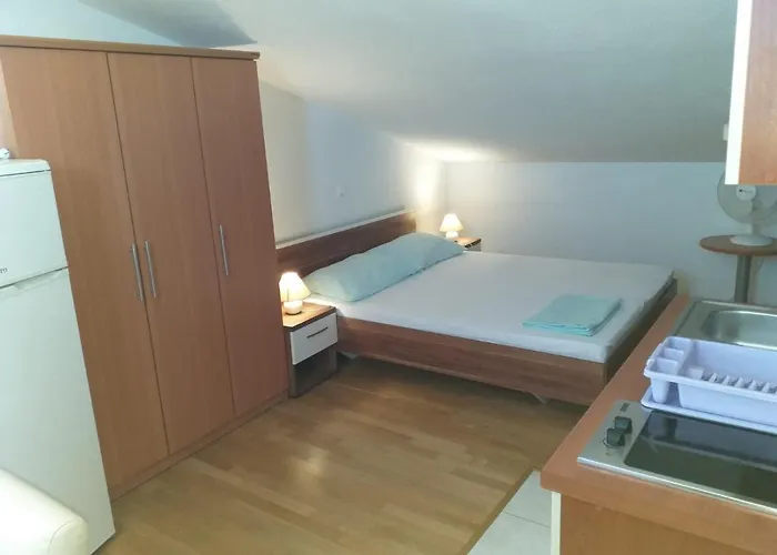 Emi * Tučepi
