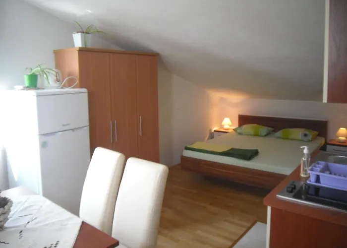 Apartment Emi *